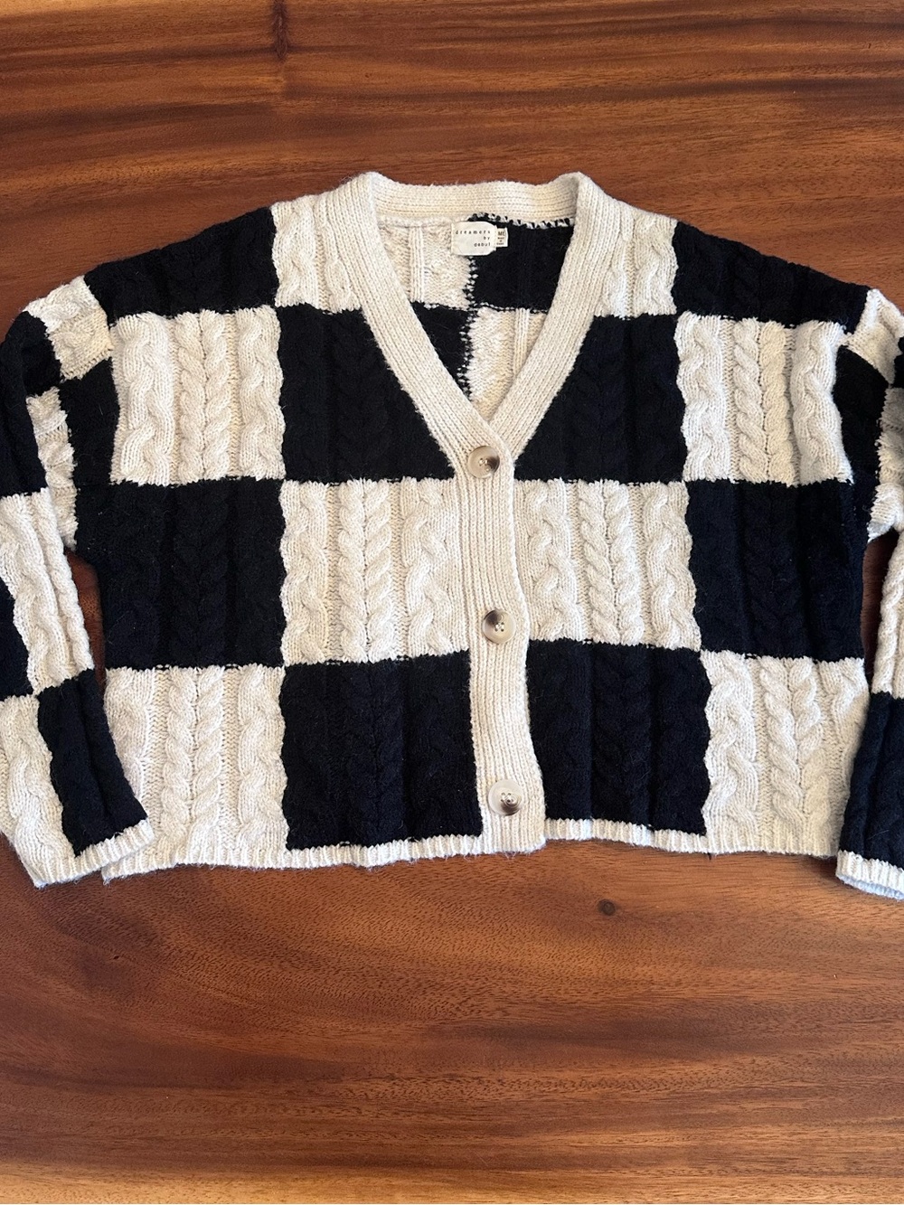 Super cute and preppy croppedCheckerboard Cable-Knit Cardigan Black & Cream M/L